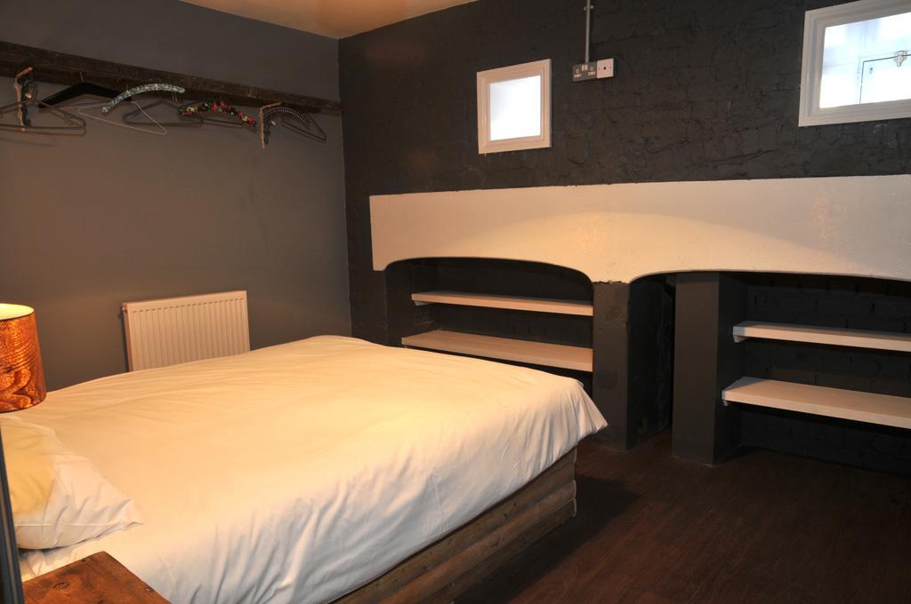 Le Bateau Aparthotel Liverpool Bilik gambar